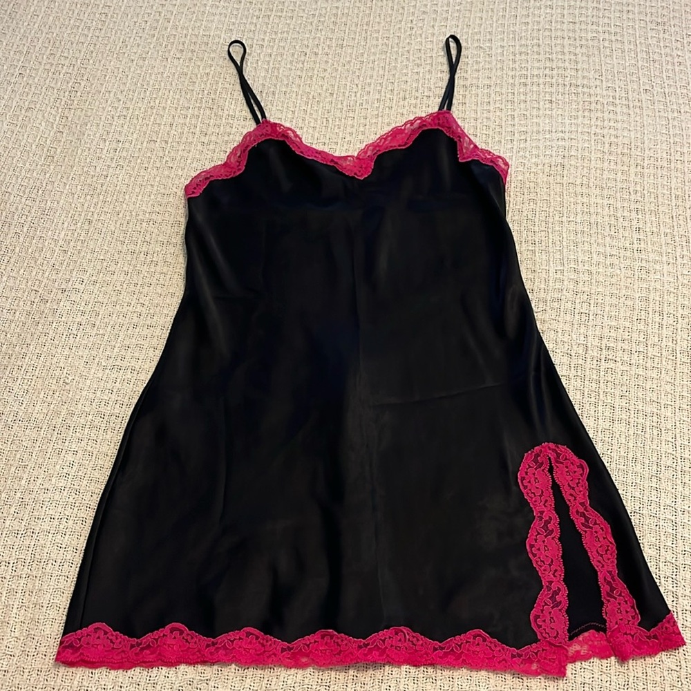 Set of 2 Vintage Victorias Secret slips